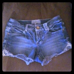 Jean shorts with lace